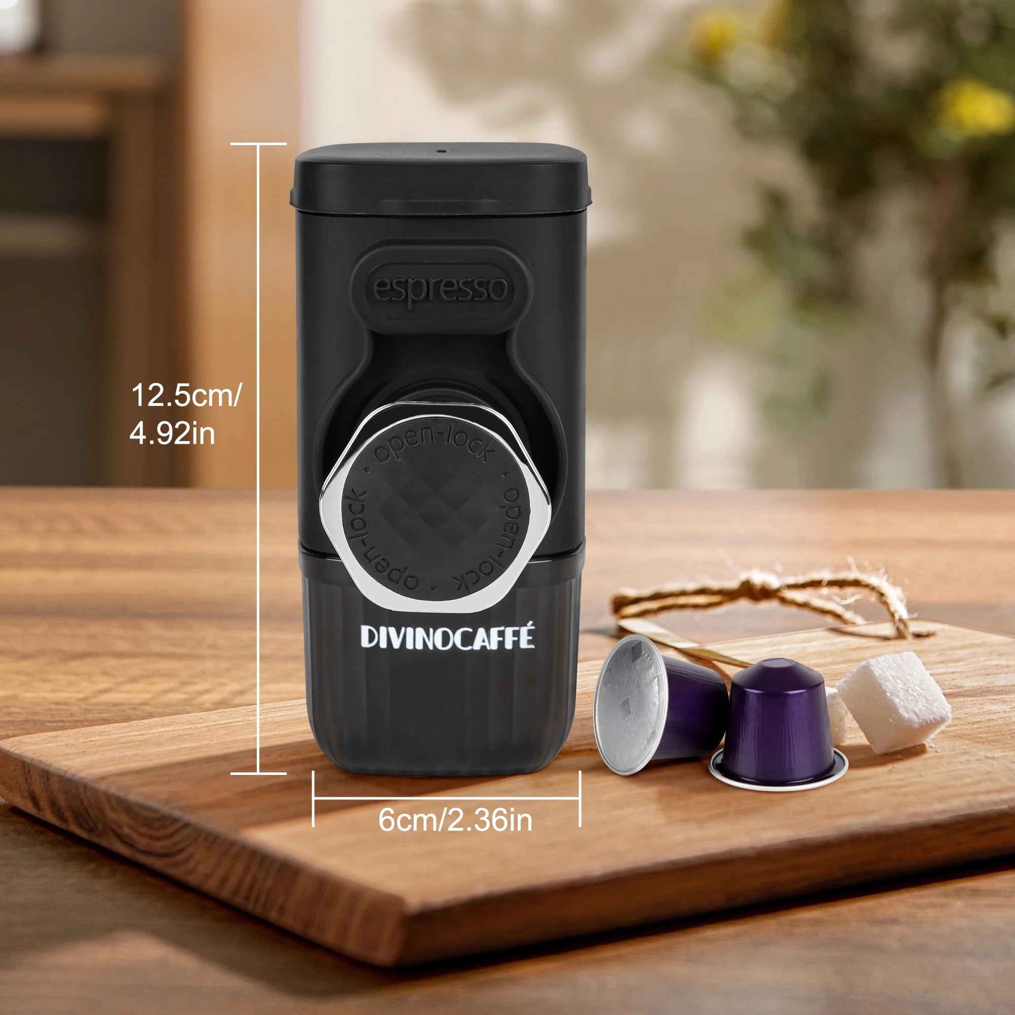 Portable Mini Espresso Machine, Compatible for Capsules and Coffee Powder, 18 Bar Pressure, Manual Operation, Essential for Camping Trips